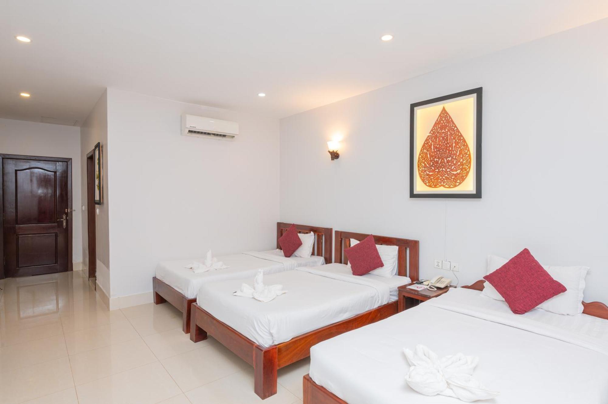 Damnak Soksan Hotel Siem Reap Exterior foto