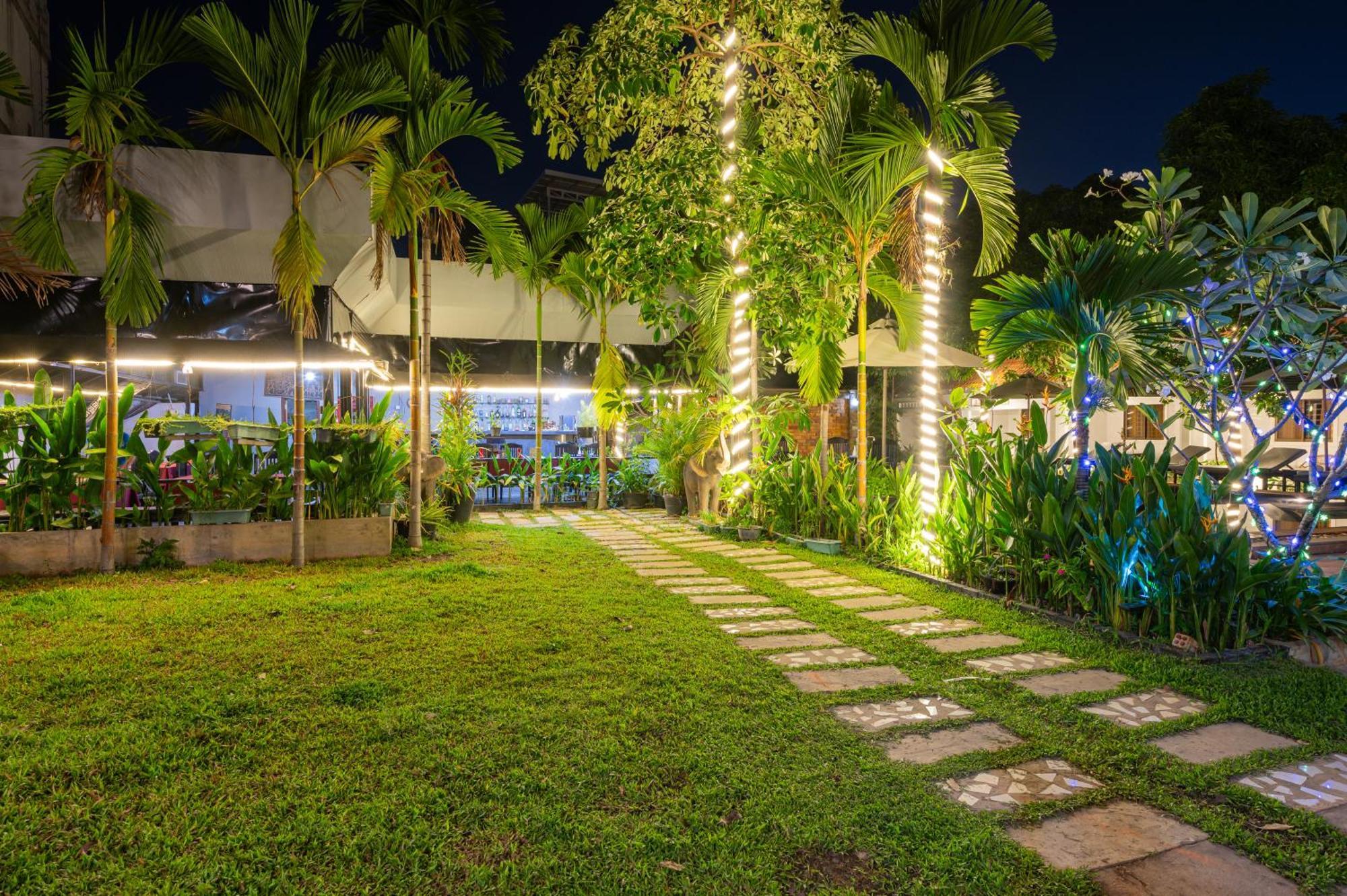 Damnak Soksan Hotel Siem Reap Exterior foto